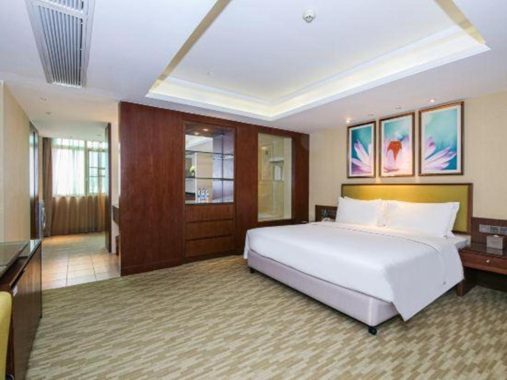 New Regent Hotel Huizhou  Exterior photo